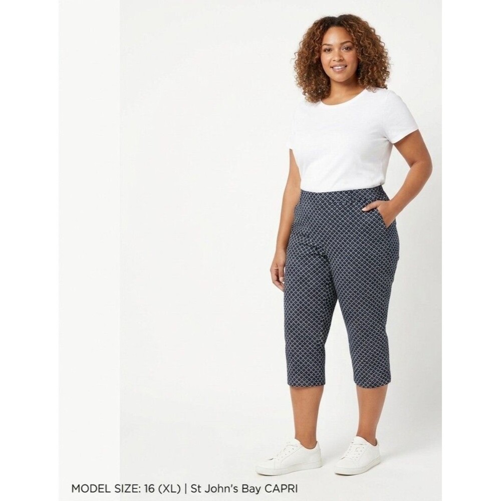 St John's Bay Women's Capri Pants 16 Mid-Rise Slimming Panel Black NWT
